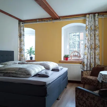 Alojamento de Acomodação e Pequeno-almoço Gasthaus Ruebenau Rubenau